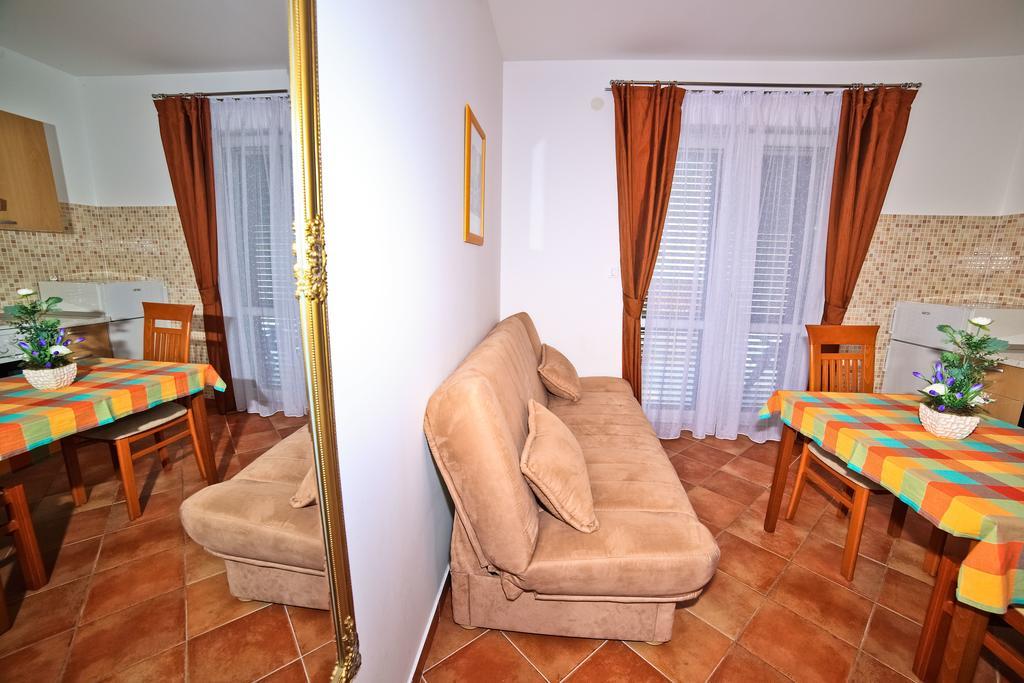 Apartments Bozikovic Podstrana Zimmer foto