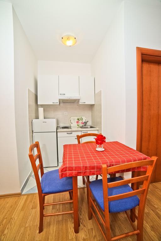 Apartments Bozikovic Podstrana Zimmer foto